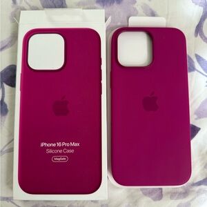Apple iPhone 16 Pro Max Silicone Case - Fuchsia